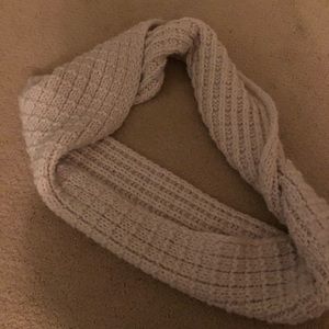 urban outfitters infinity scarf